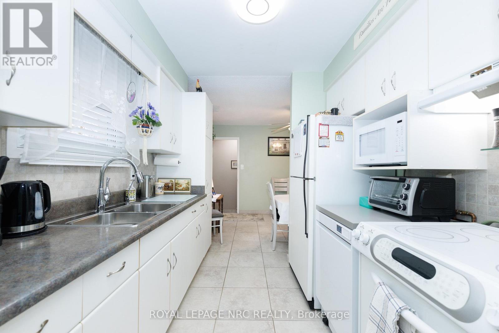 7564 Redhaven Crescent, Niagara Falls, Ontario  L2G 7H7 - Photo 11 - X12873642