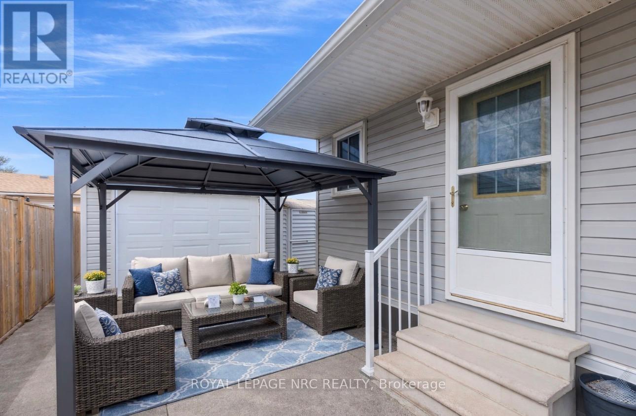 7564 Redhaven Crescent, Niagara Falls, Ontario  L2G 7H7 - Photo 3 - X12873642