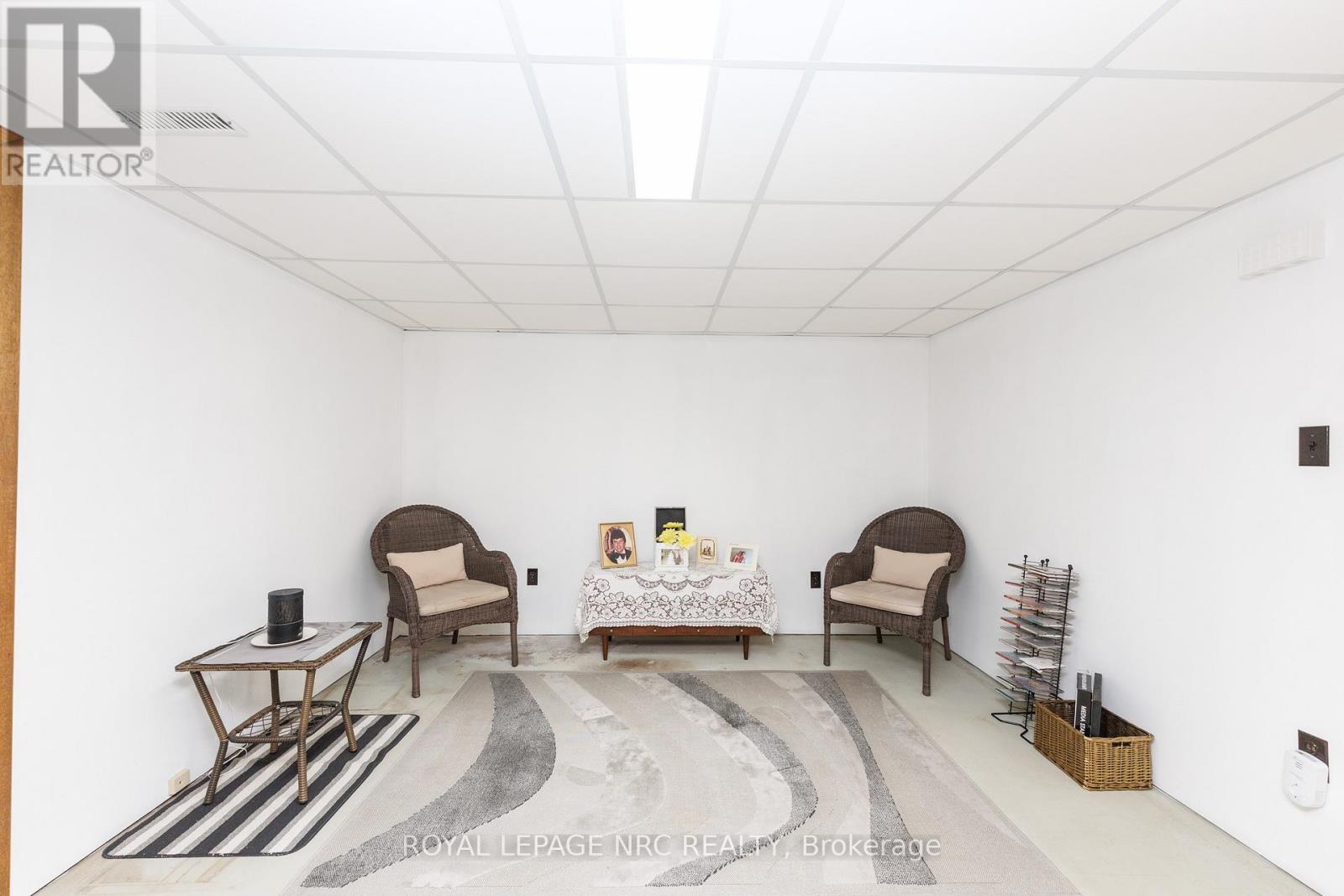 7564 Redhaven Crescent, Niagara Falls, Ontario  L2G 7H7 - Photo 32 - X12873642