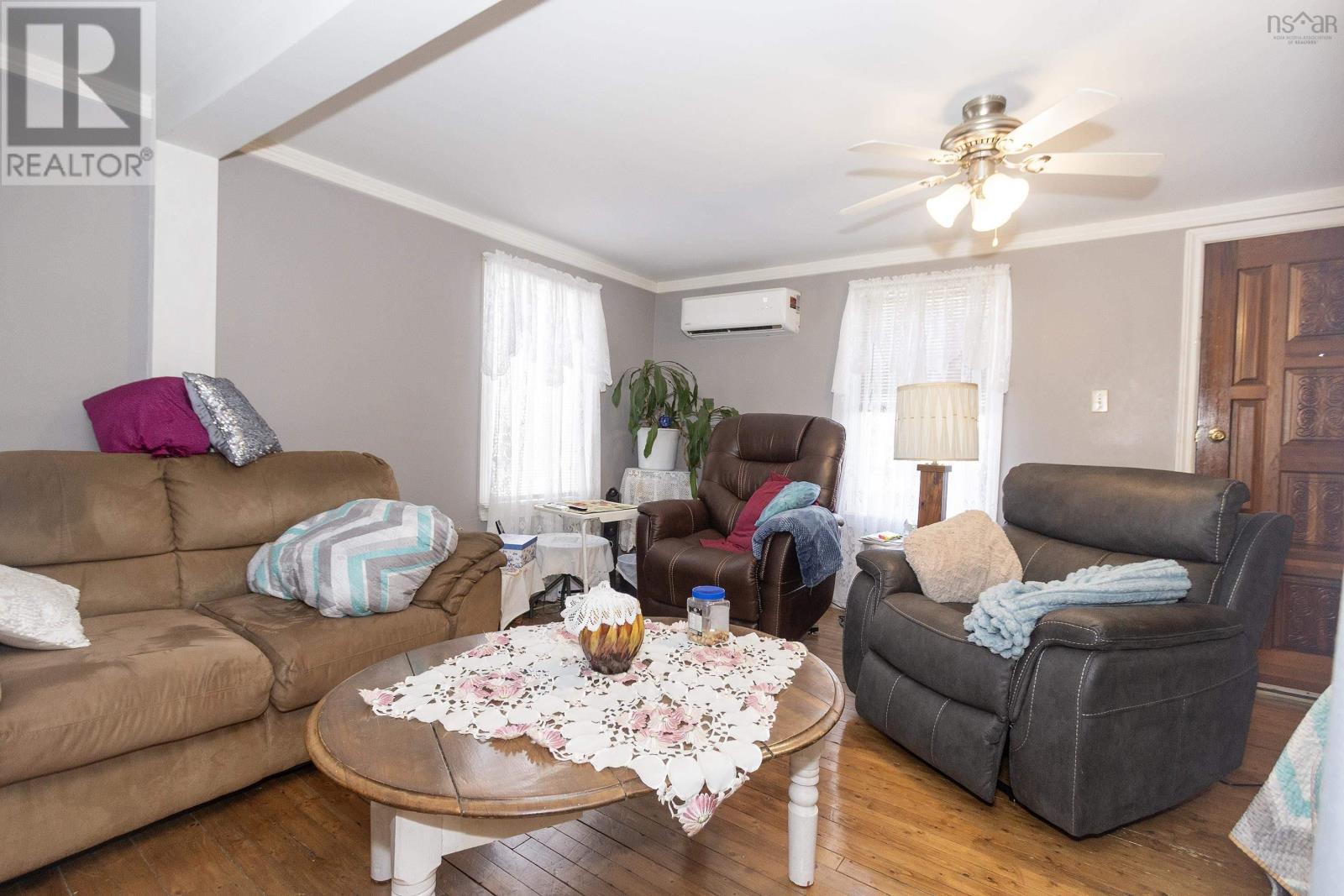 10 Patterson Street, Amherst, Nova Scotia  B4H 1G7 - Photo 15 - 202604374