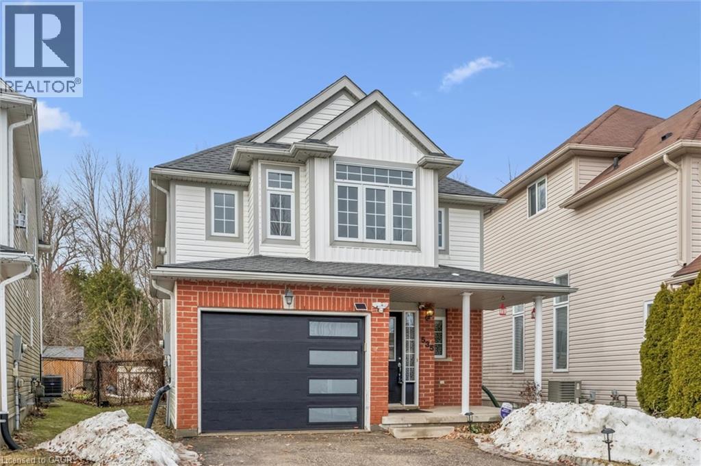 535 Blue Beech Boulevard, Waterloo, Ontario  N2V 2T4 - Photo 2 - 40809954