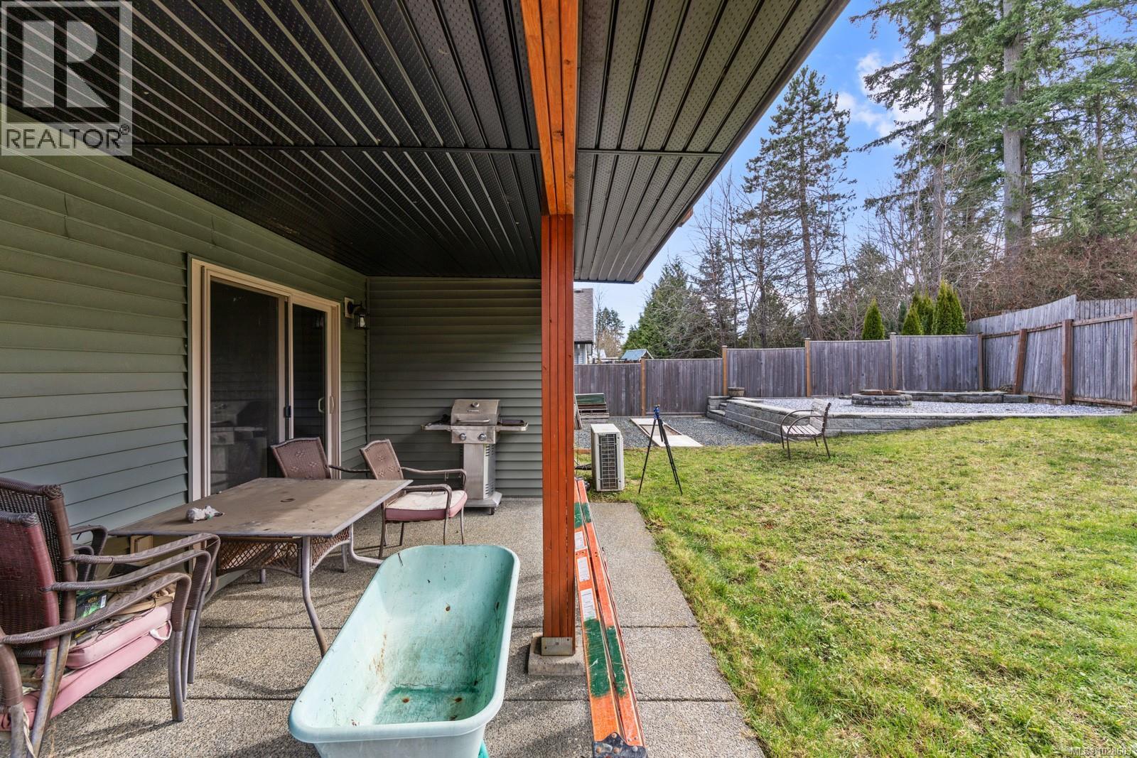 2735 Rydal Ave, Cumberland, British Columbia  V0R 1S0 - Photo 37 - 1028603