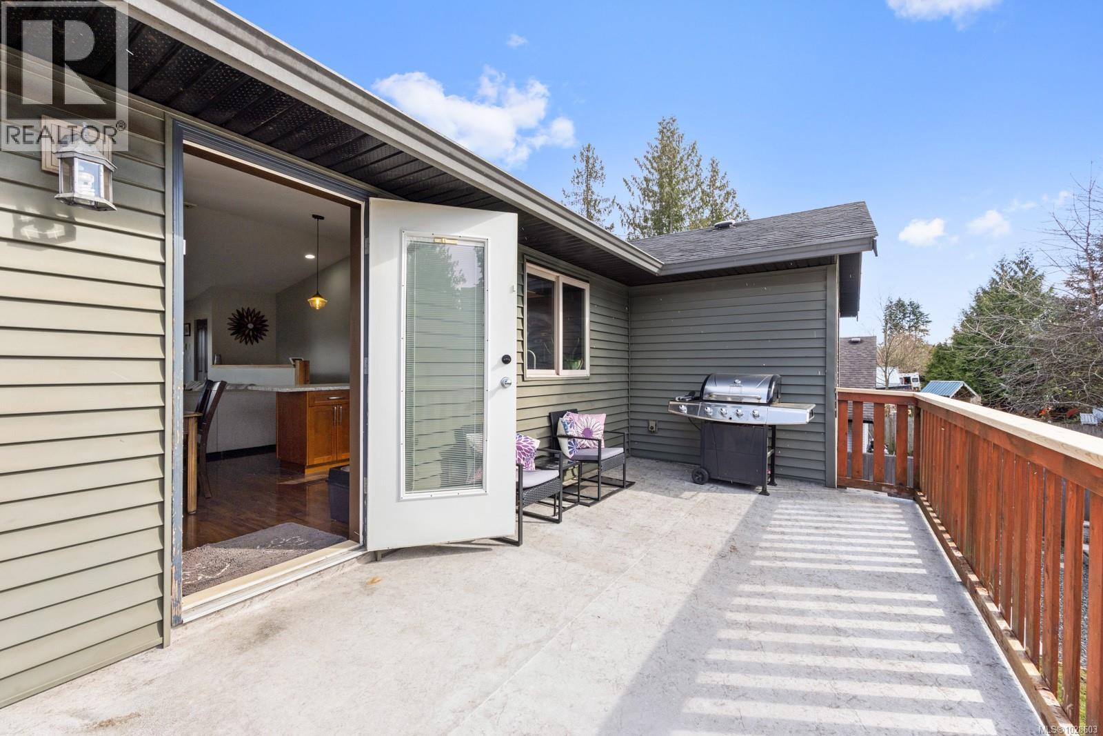 2735 Rydal Ave, Cumberland, British Columbia  V0R 1S0 - Photo 38 - 1028603