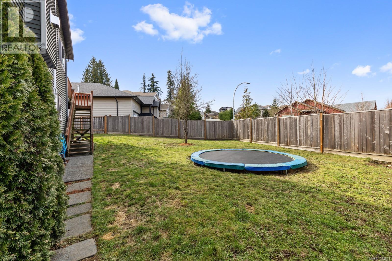 2735 Rydal Ave, Cumberland, British Columbia  V0R 1S0 - Photo 40 - 1028603