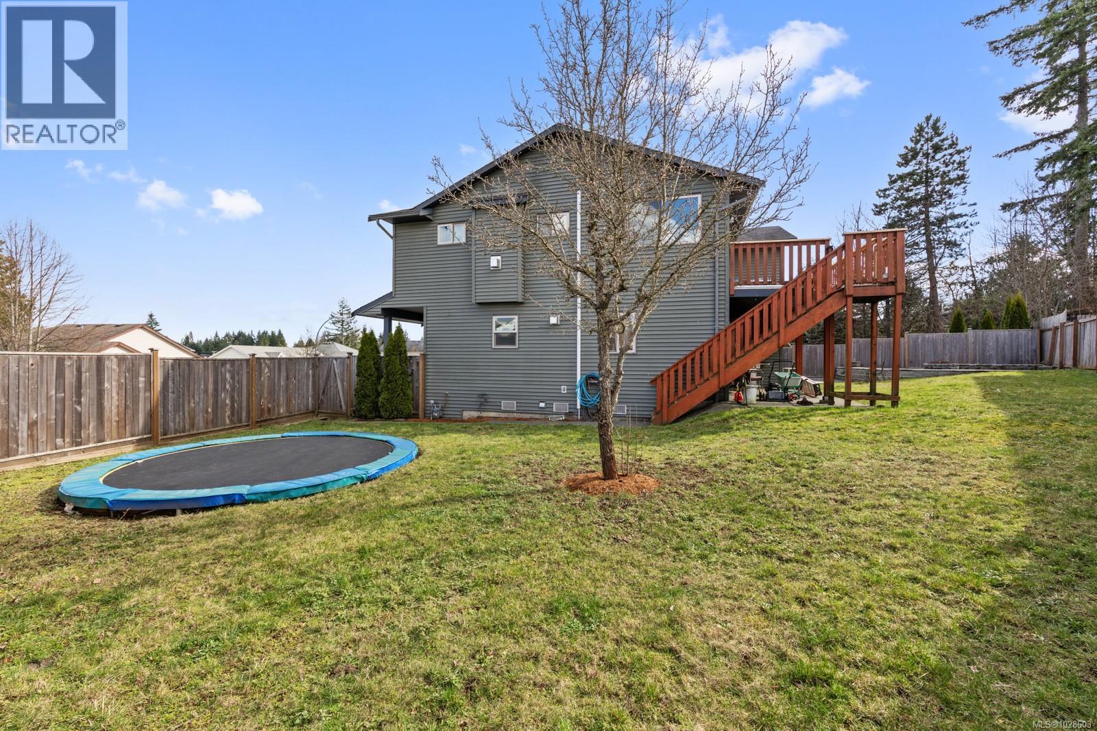 2735 Rydal Ave, Cumberland, British Columbia  V0R 1S0 - Photo 6 - 1028603