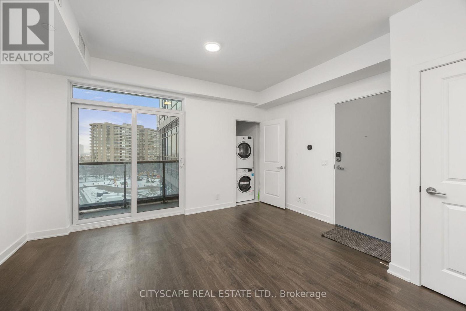 501 - 30 Upper Mall Way, Vaughan, Ontario  L4J 0L7 - Photo 9 - N12873690