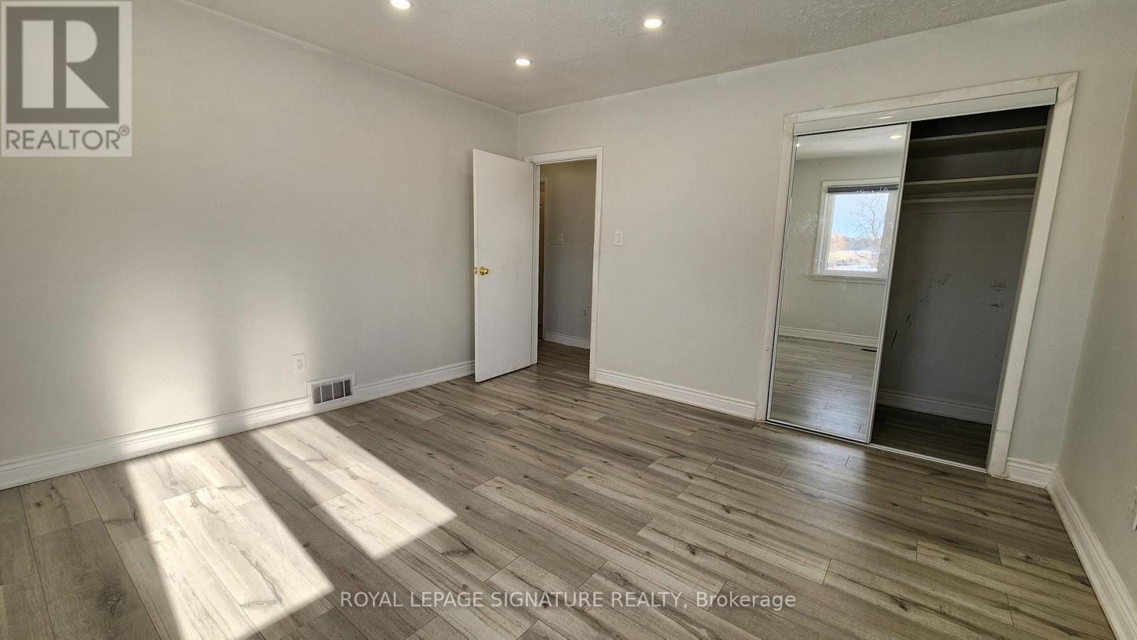 Upper Level - 5444 Countryside Drive, Brampton, Ontario  L6P 0T8 - Photo 20 - W12873654