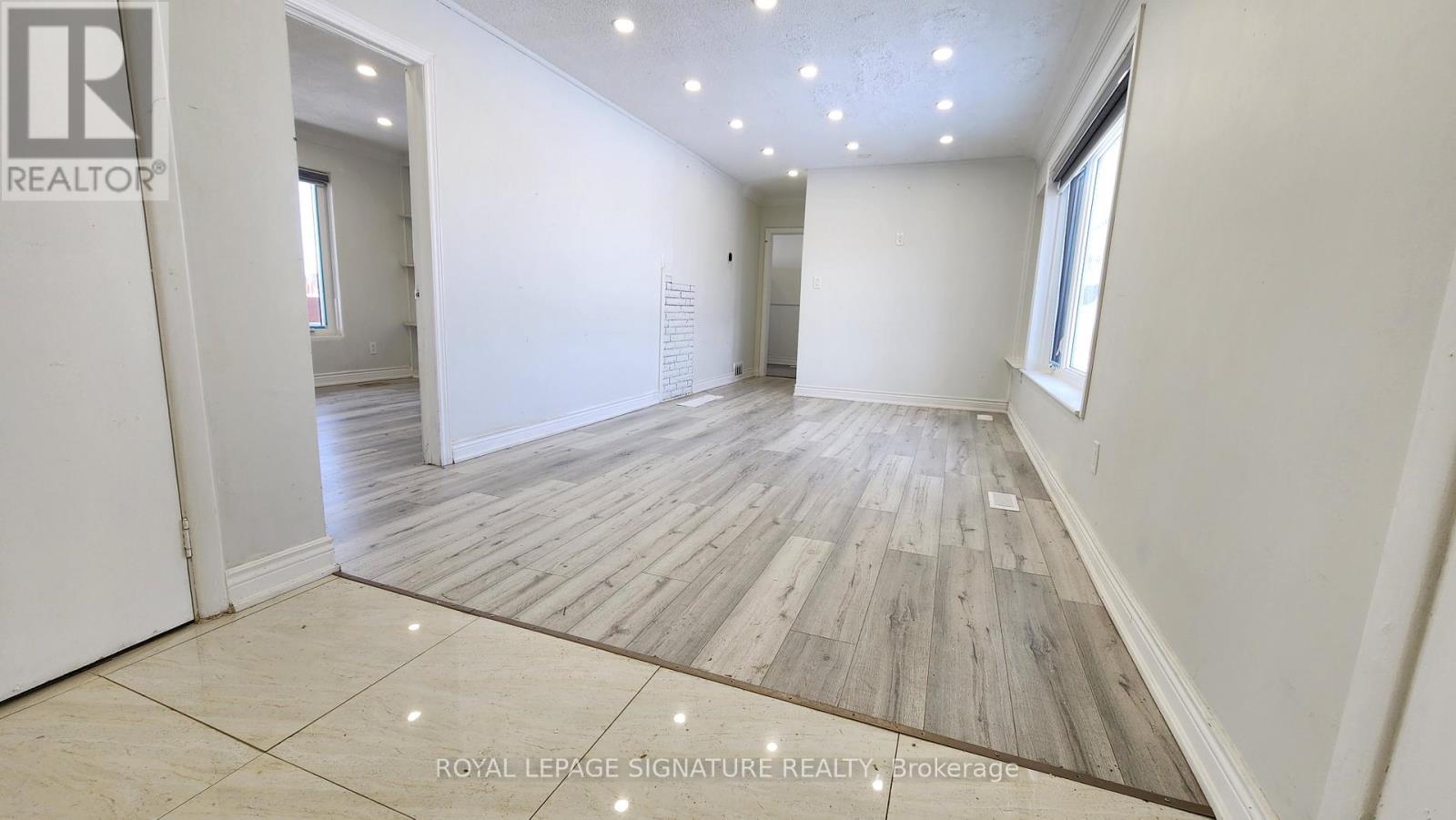 Upper Level - 5444 Countryside Drive, Brampton, Ontario  L6P 0T8 - Photo 4 - W12873654