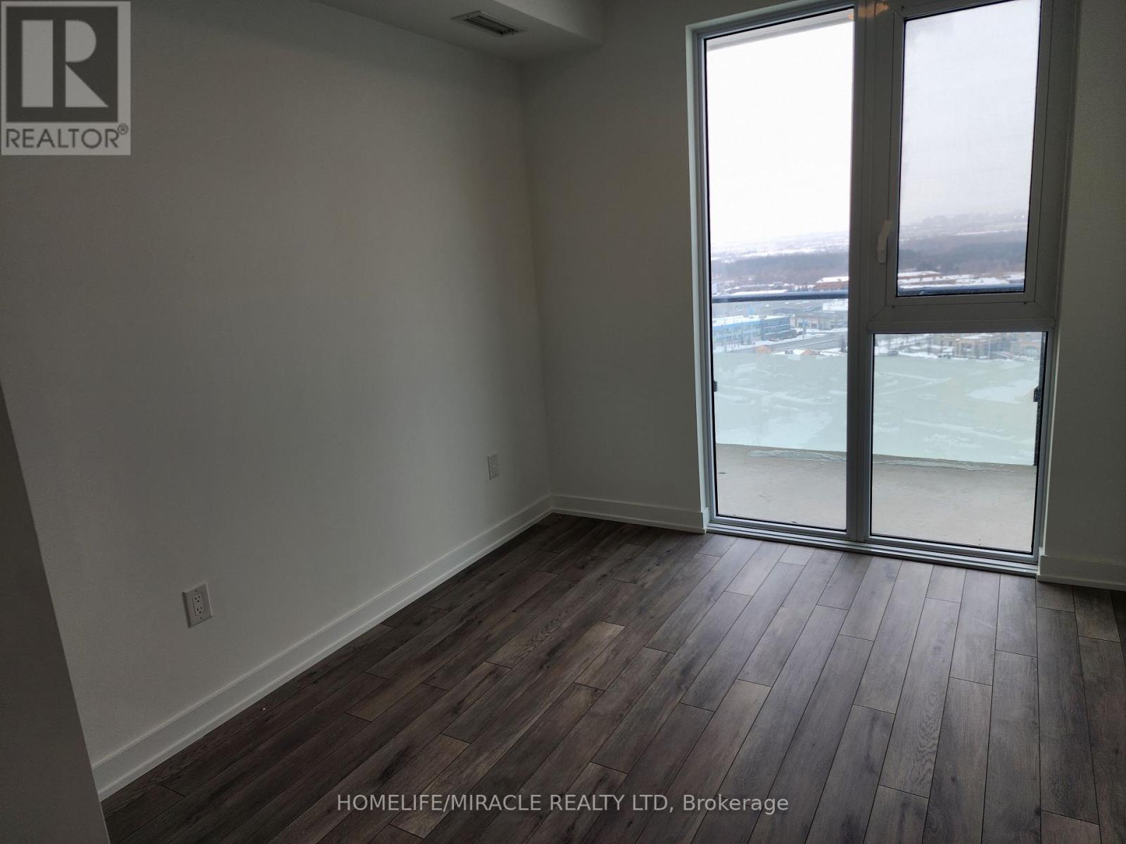 1415 - 15 Skyridge Drive, Brampton, Ontario  L6P 4S3 - Photo 4 - W12873656