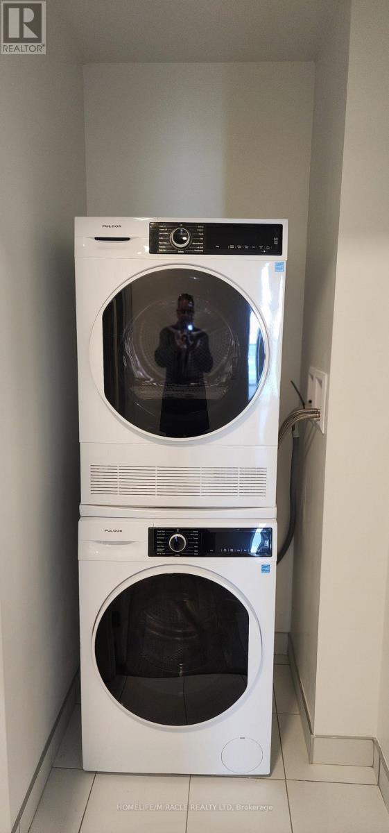 1415 - 15 Skyridge Drive, Brampton, Ontario  L6P 4S3 - Photo 8 - W12873656