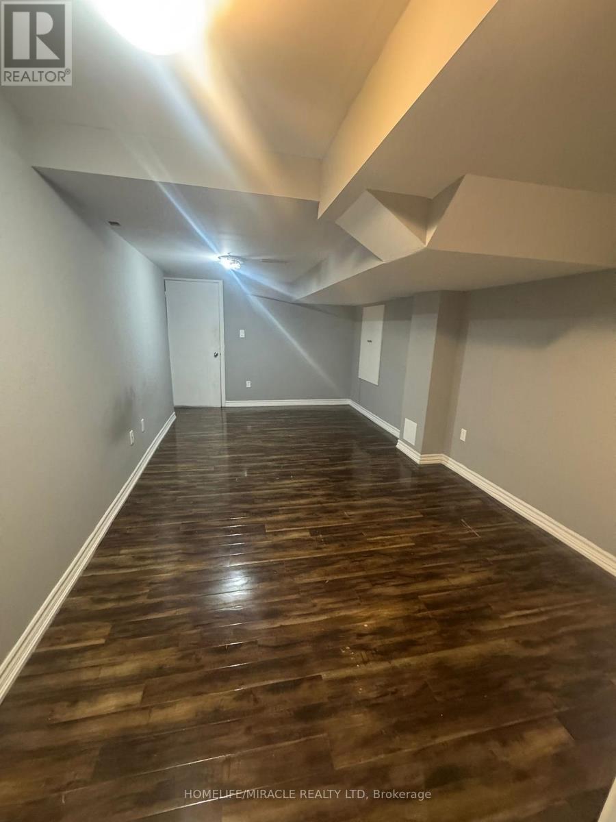 32 Kilkarrin Road W, Brampton, Ontario  L7A 0G1 - Photo 3 - W12873672