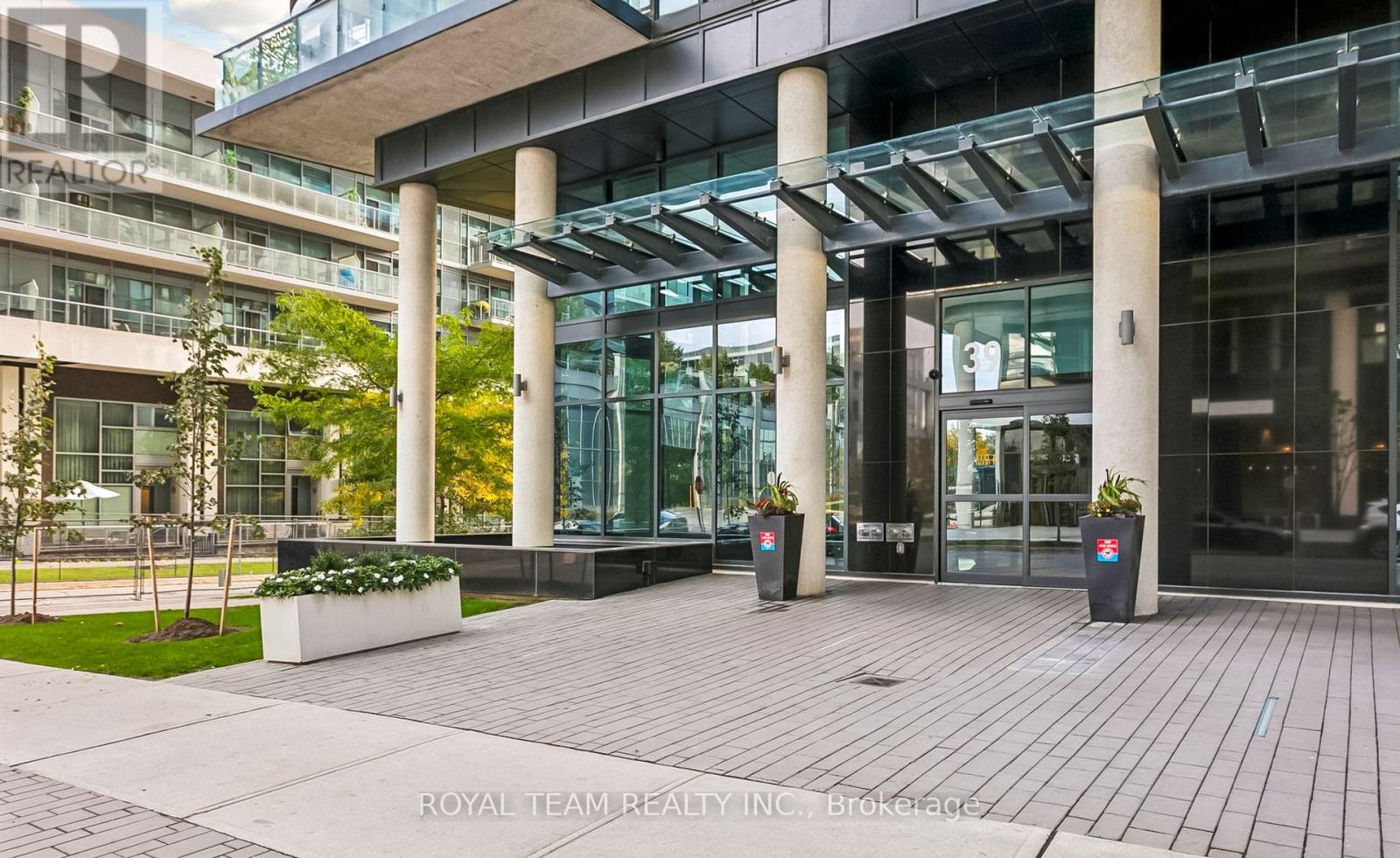 1505 - 39 Annie Craig Drive, Toronto, Ontario  M8V 0C5 - Photo 3 - W12873698