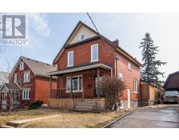 15 HERLAN AVENUE, Kitchener, Ontario