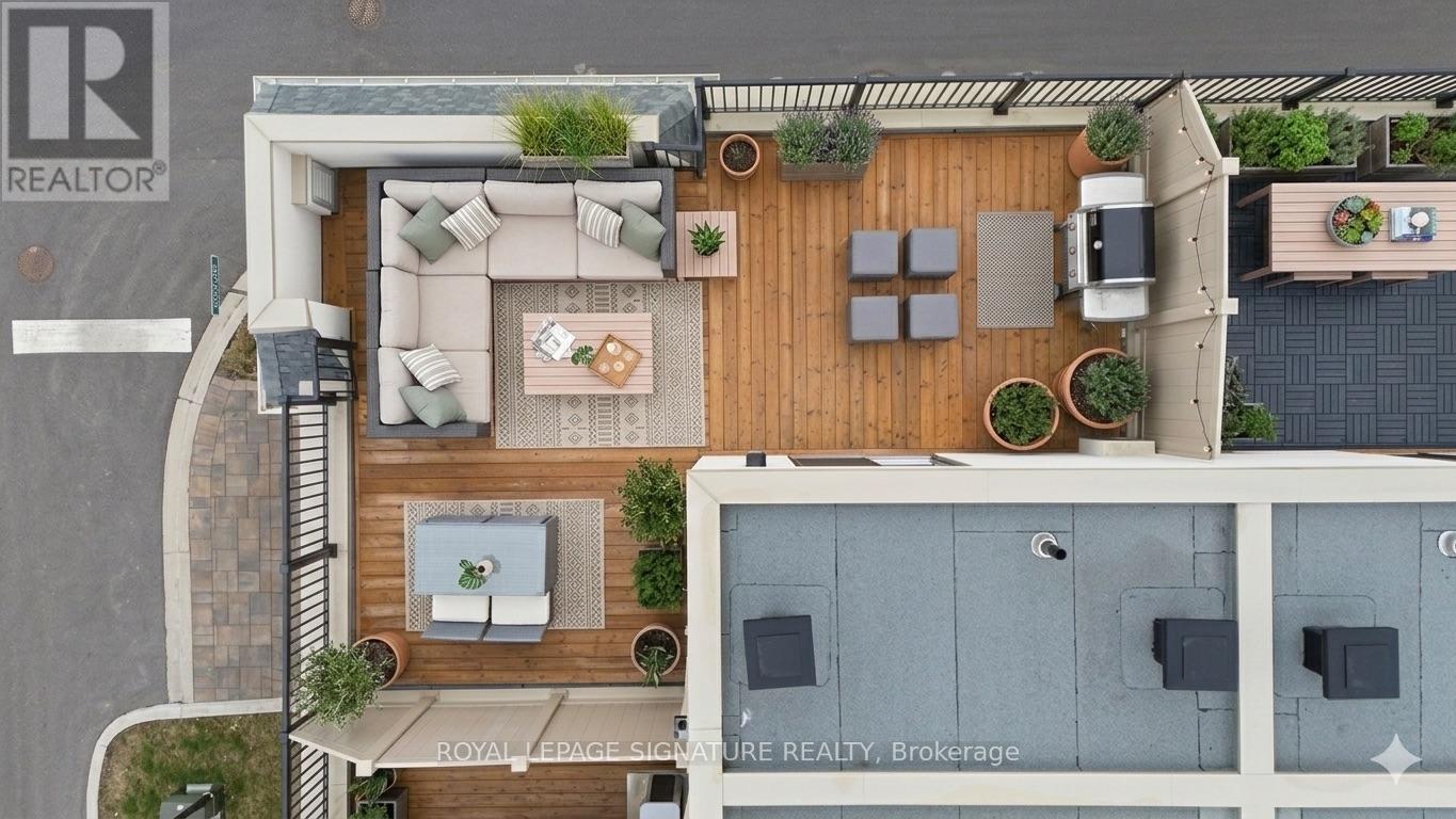 29 Canton Lane, Whitchurch-Stouffville, Ontario  L4A 4W8 - Photo 2 - N12860096