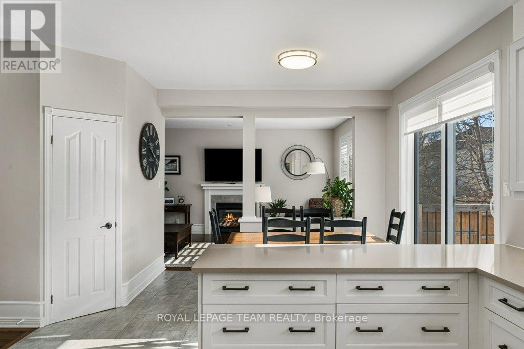 8 Thunderbird Crescent, Ottawa, Ontario  K2M 2V7 - Photo 19 - X12873668