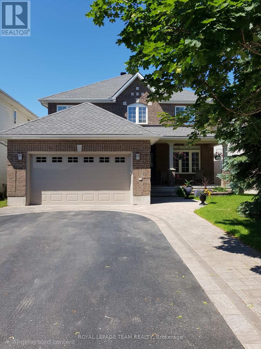 8 Thunderbird Crescent, Ottawa, Ontario  K2M 2V7 - Photo 3 - X12873668