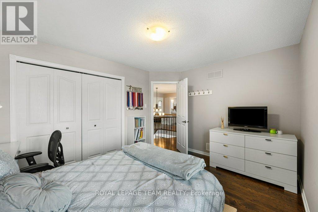 8 Thunderbird Crescent, Ottawa, Ontario  K2M 2V7 - Photo 32 - X12873668