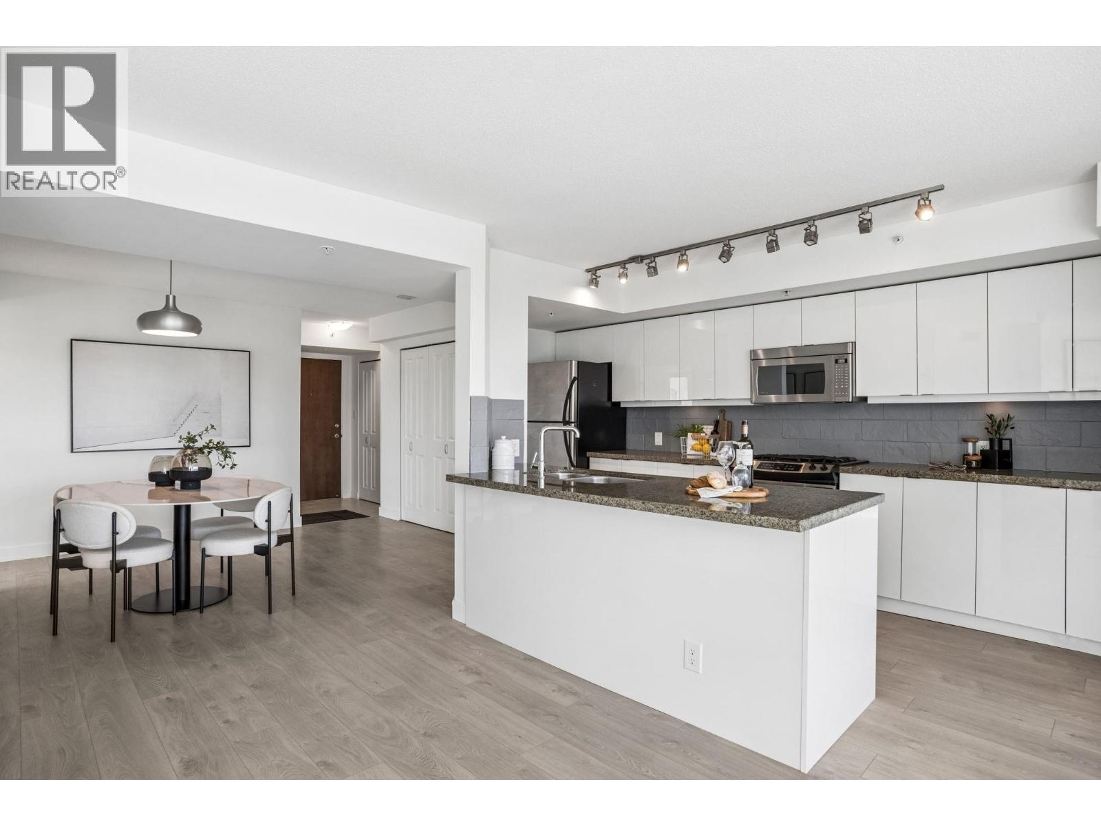 1805 6068 No. 3 Road, Richmond, British Columbia  V6Y 4M7 - Photo 12 - R3098258