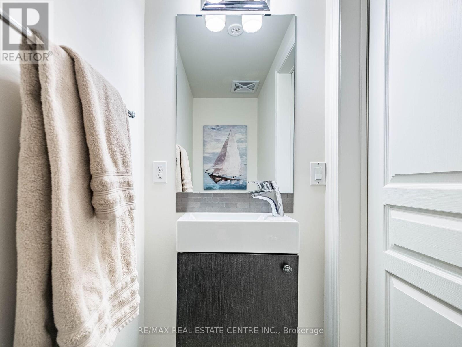 10 - 125 Long Branch Avenue, Toronto, Ontario  M8W 0A9 - Photo 18 - W12842694