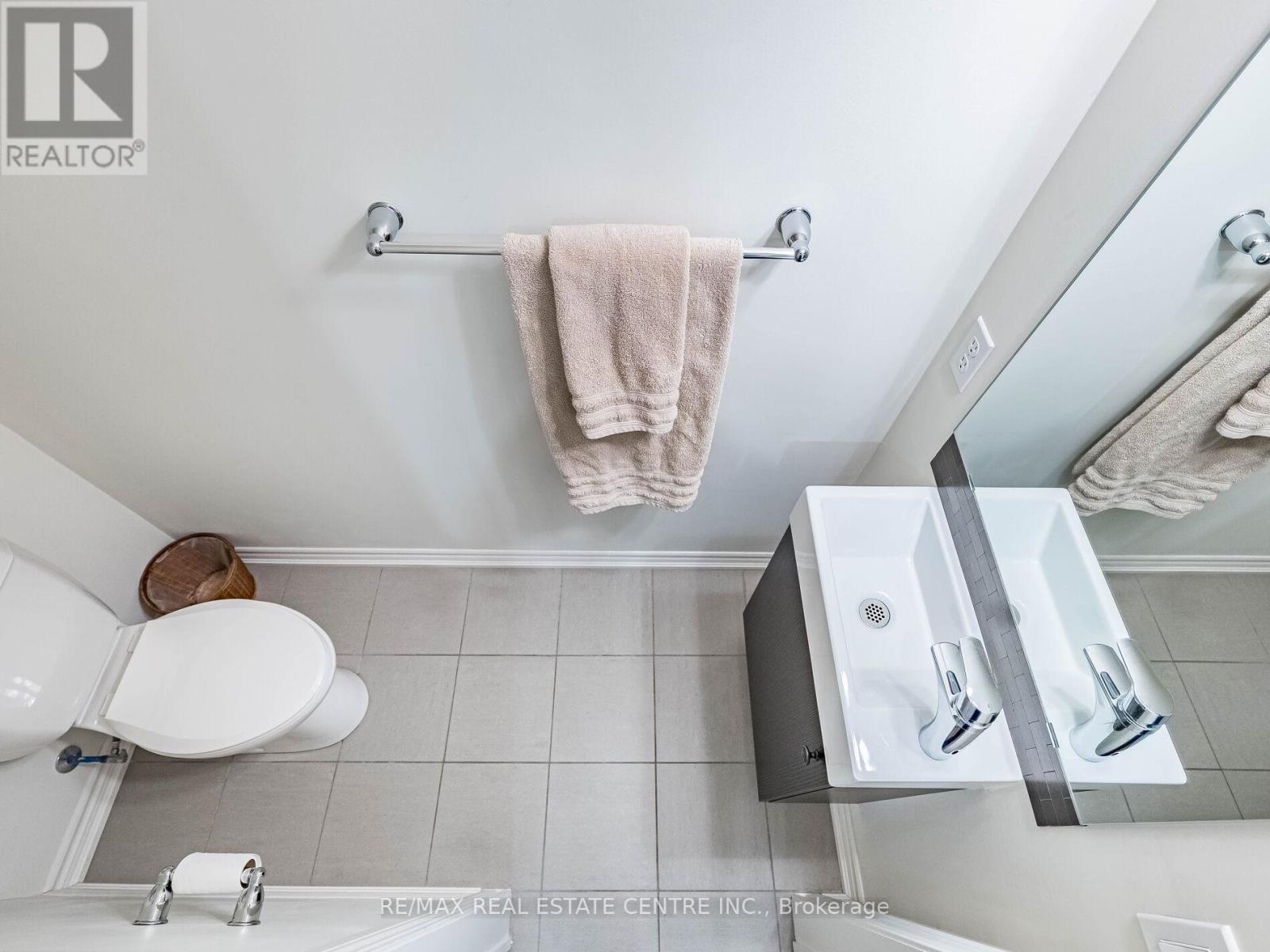 10 - 125 Long Branch Avenue, Toronto, Ontario  M8W 0A9 - Photo 19 - W12842694