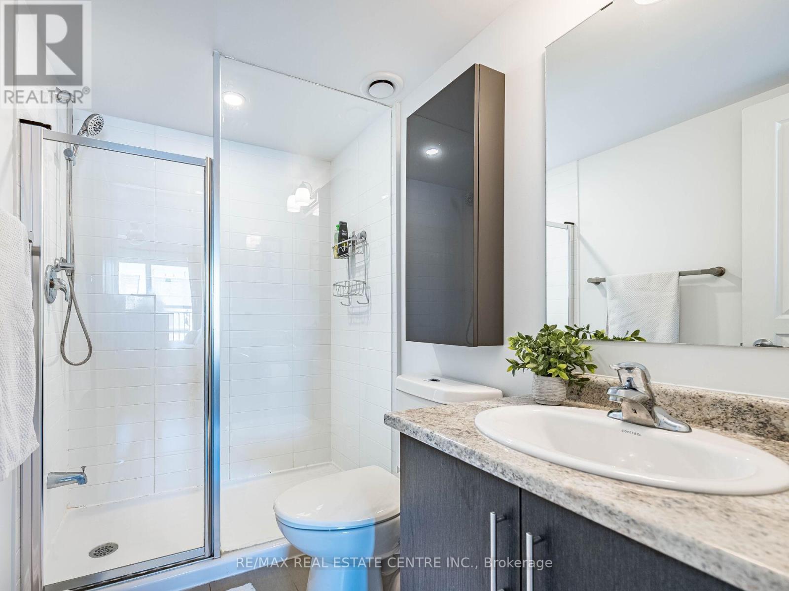 10 - 125 Long Branch Avenue, Toronto, Ontario  M8W 0A9 - Photo 29 - W12842694