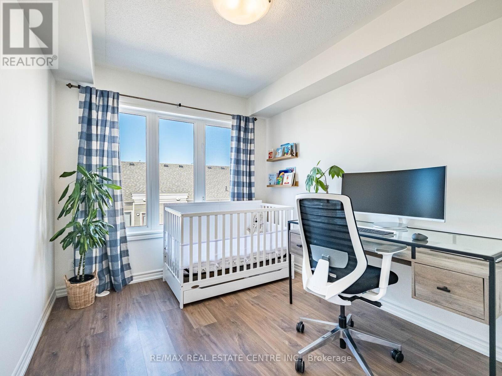 10 - 125 Long Branch Avenue, Toronto, Ontario  M8W 0A9 - Photo 33 - W12842694