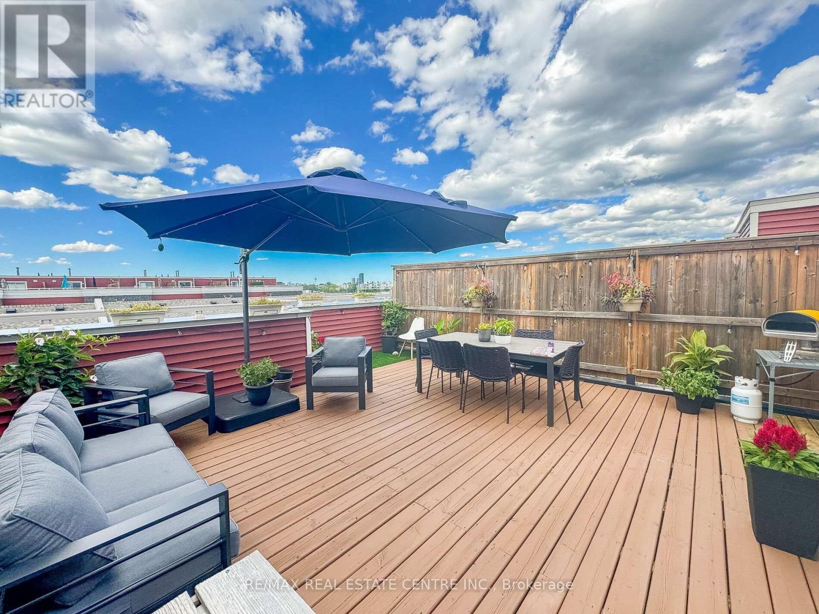 10 - 125 Long Branch Avenue, Toronto, Ontario  M8W 0A9 - Photo 41 - W12842694