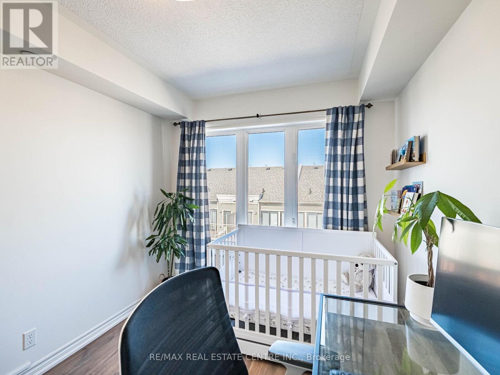 10 - 125 Long Branch Avenue, Toronto, Ontario  M8W 0A9 - Photo 34 - W12842694