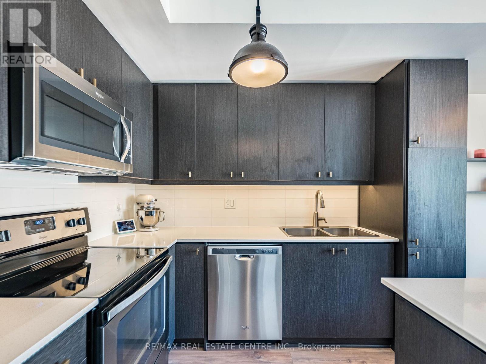 10 - 125 Long Branch Avenue, Toronto, Ontario  M8W 0A9 - Photo 15 - W12842694