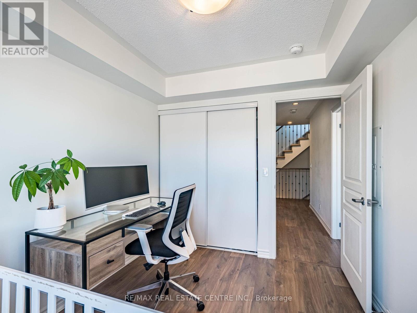 10 - 125 Long Branch Avenue, Toronto, Ontario  M8W 0A9 - Photo 35 - W12842694