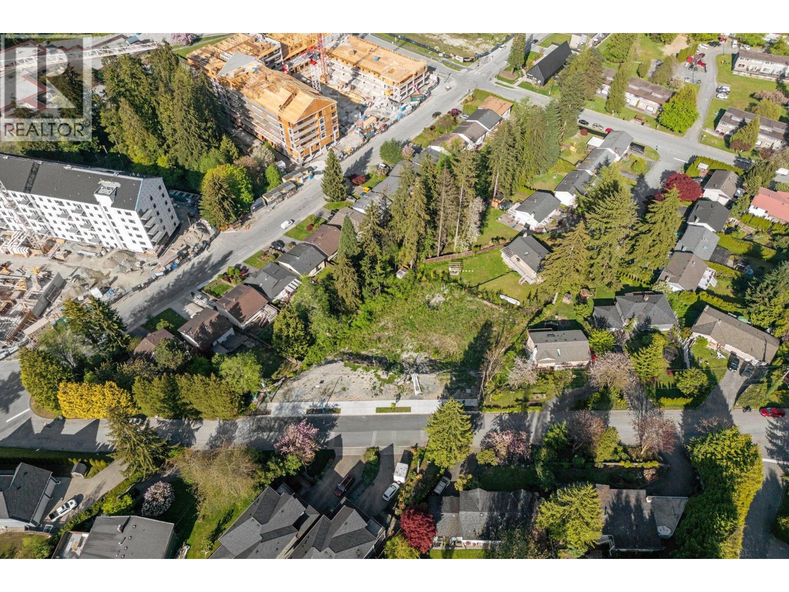 1160 Tuxedo Drive, Port Moody, British Columbia  V3H 1L4 - Photo 5 - R3099055