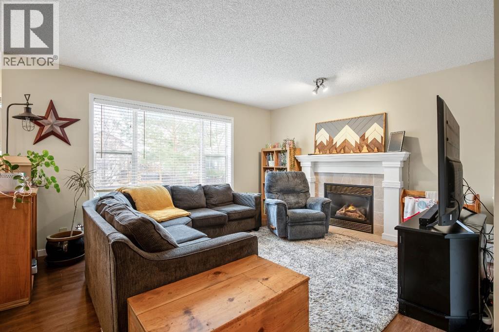 42 Douglas Glen Green Se, Calgary, Alberta  T2Z 2N1 - Photo 12 - A2290650