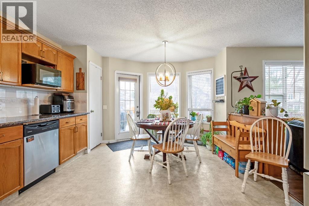 42 Douglas Glen Green Se, Calgary, Alberta  T2Z 2N1 - Photo 21 - A2290650