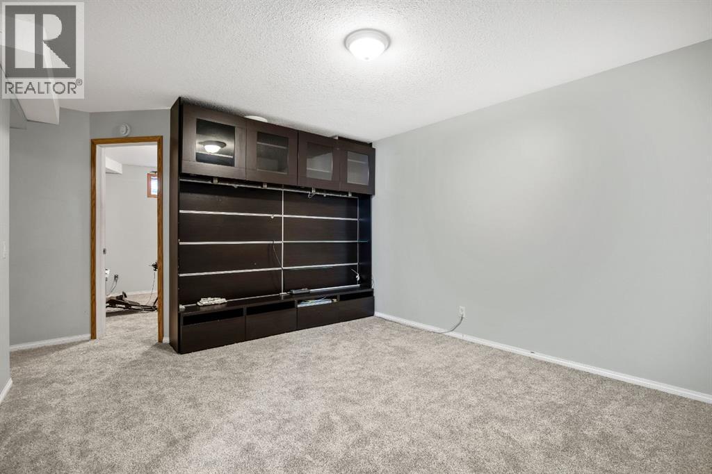 42 Douglas Glen Green Se, Calgary, Alberta  T2Z 2N1 - Photo 35 - A2290650