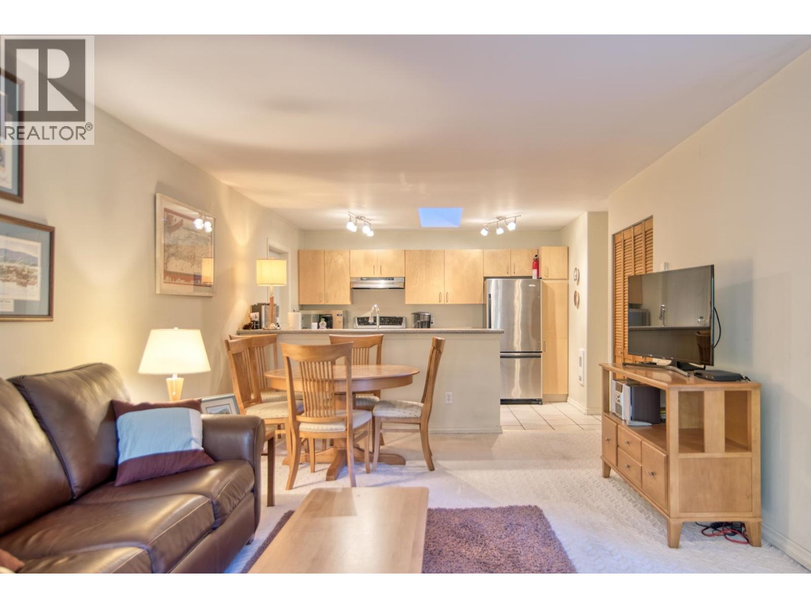 5479-5487 Brooks Road, Halfmoon Bay, British Columbia  V7Z 1G1 - Photo 32 - R3099039