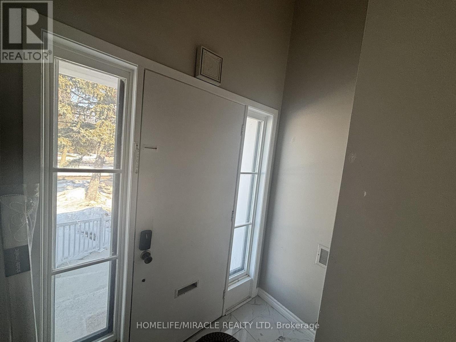 Main - 219 Mcmurchy Avenue, Brampton, Ontario  L6Y 1Z2 - Photo 2 - W12754276