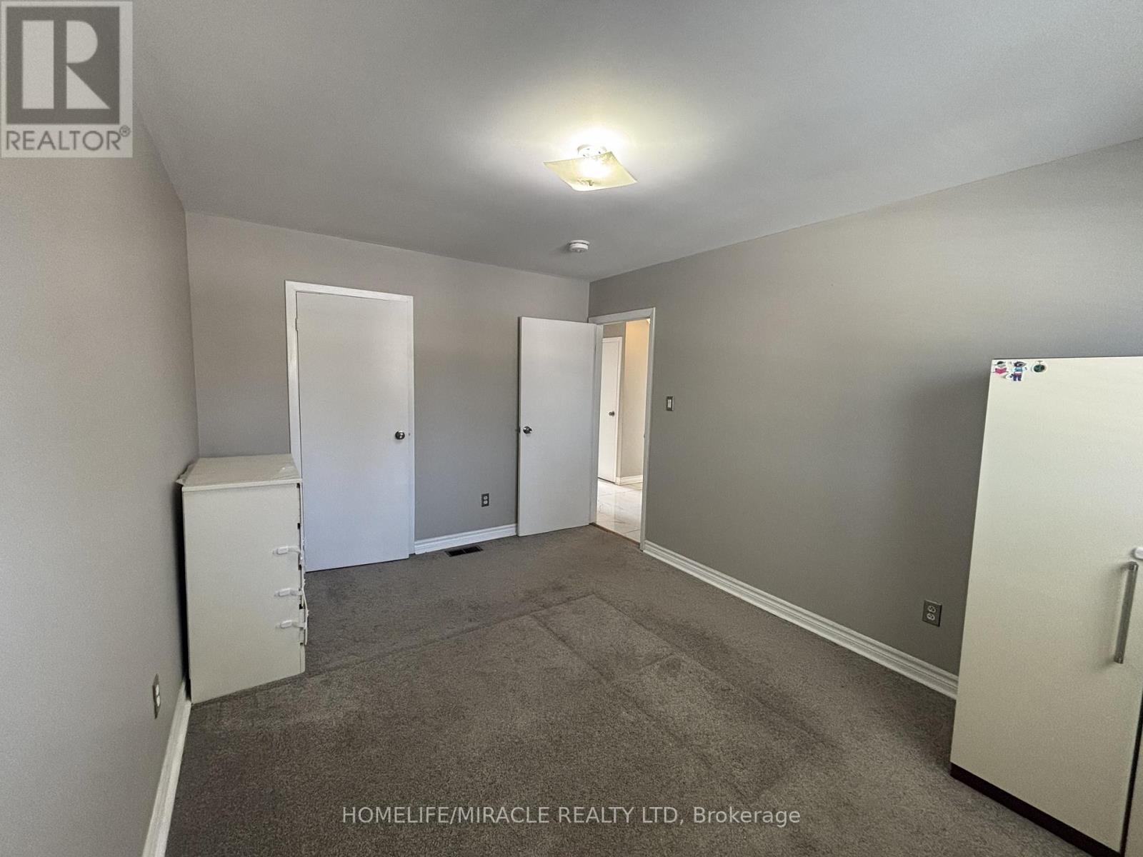 Main - 219 Mcmurchy Avenue, Brampton, Ontario  L6Y 1Z2 - Photo 21 - W12754276