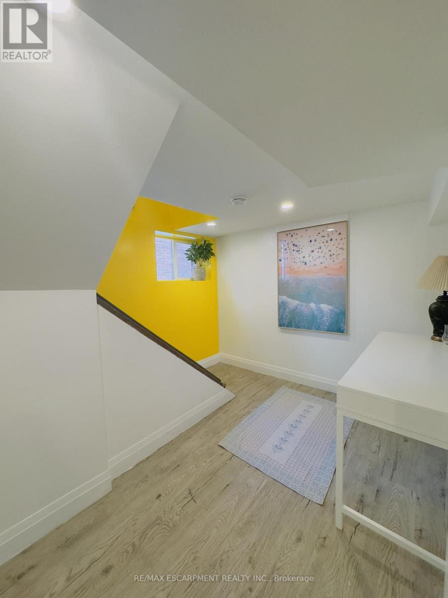 196 Walnut Street, Hamilton (Corktown), Ontario  L8N 2M1 - Photo 25 - X12872336