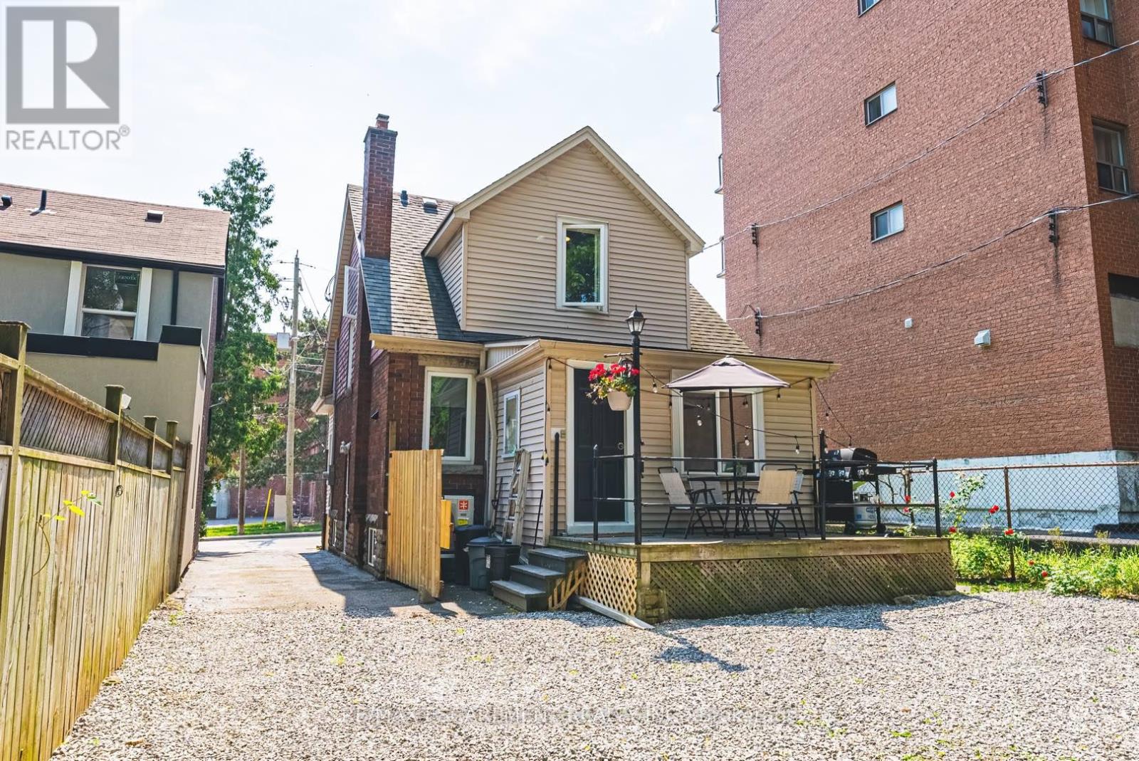 196 Walnut Street, Hamilton (Corktown), Ontario  L8N 2M1 - Photo 33 - X12872336