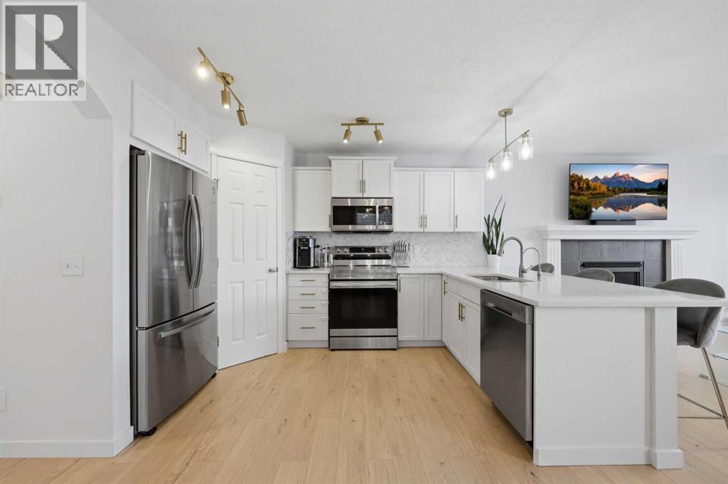 104 Panora Close Nw, Calgary, Alberta  T3G 0G4 - Photo 2 - A2281675