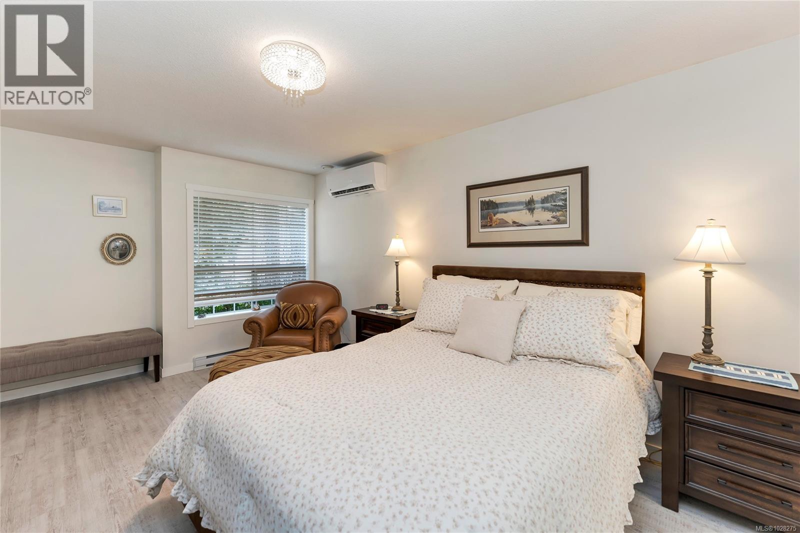 990 Scottswood Close, Saanich, British Columbia  V8Y 2V1 - Photo 11 - 1028275