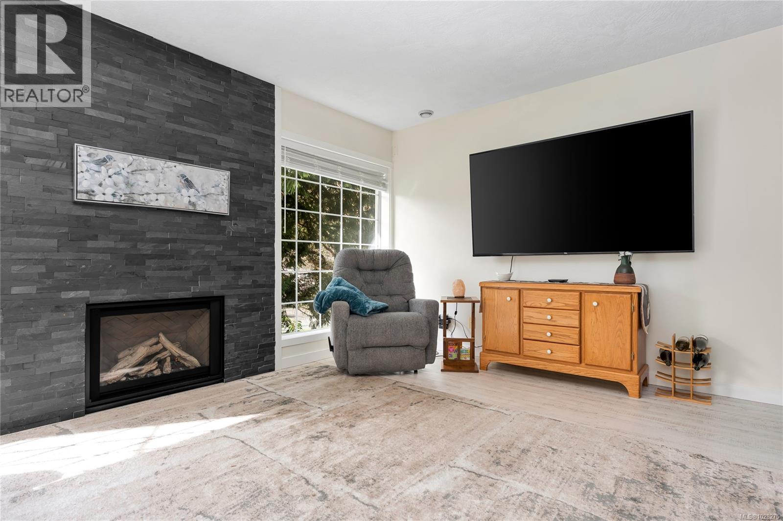 990 Scottswood Close, Saanich, British Columbia  V8Y 2V1 - Photo 8 - 1028275