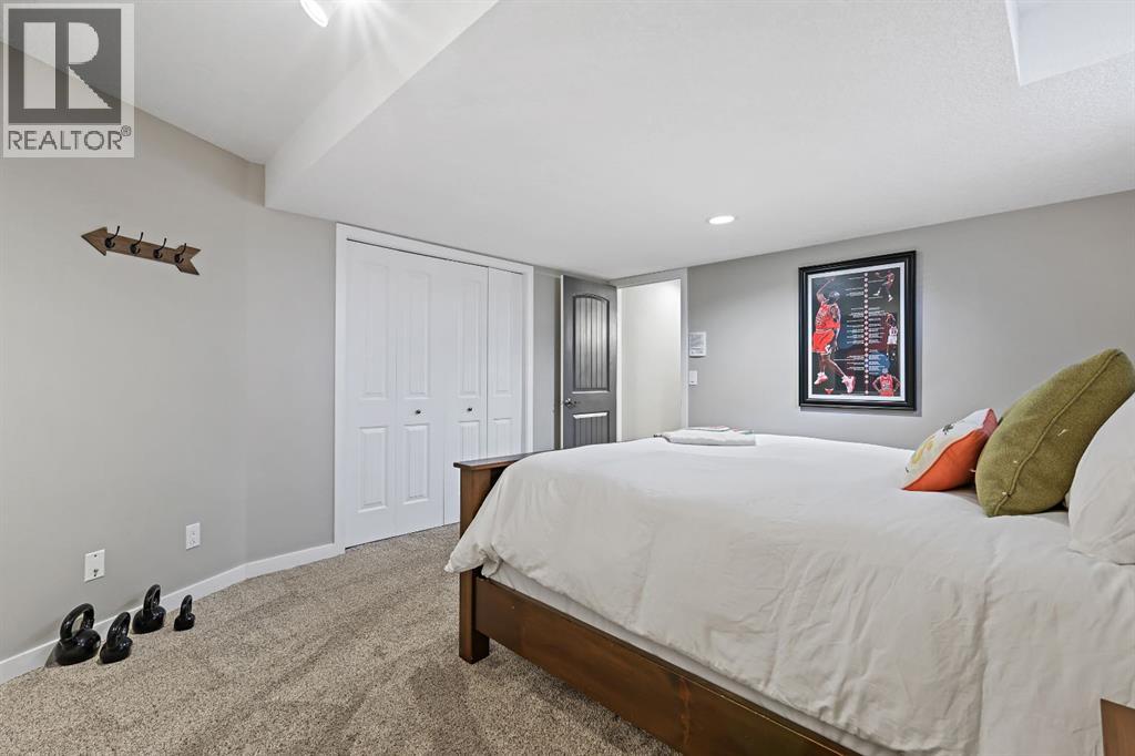 33 Sunset Crescent, Okotoks, Alberta  T1S 1P3 - Photo 38 - A2290204