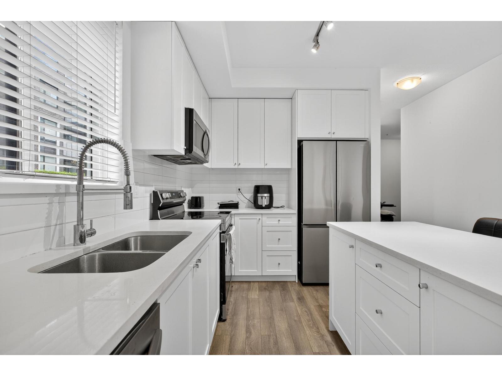 108 15825 85 Avenue, Surrey, British Columbia  V4N 6W9 - Photo 3 - R3060360