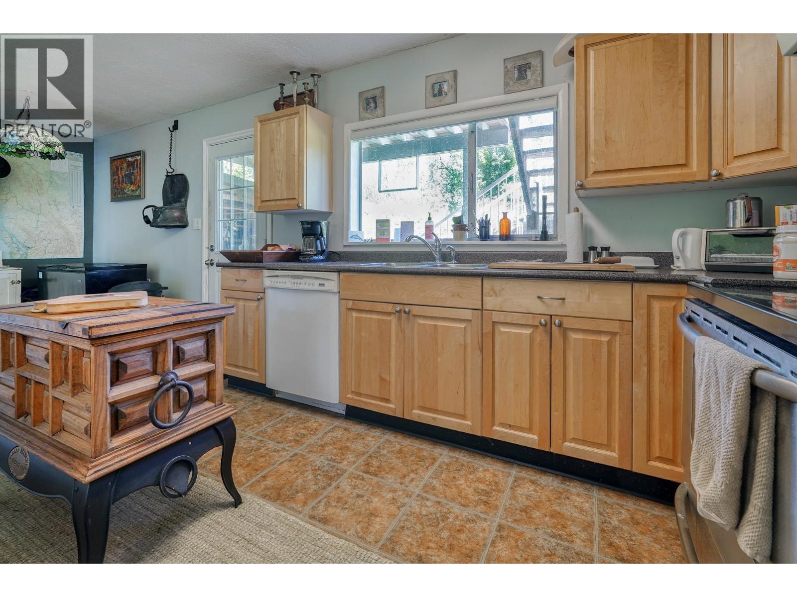 10022 Rolley Crescent, Maple Ridge, British Columbia  V2W 1J9 - Photo 11 - R3098857