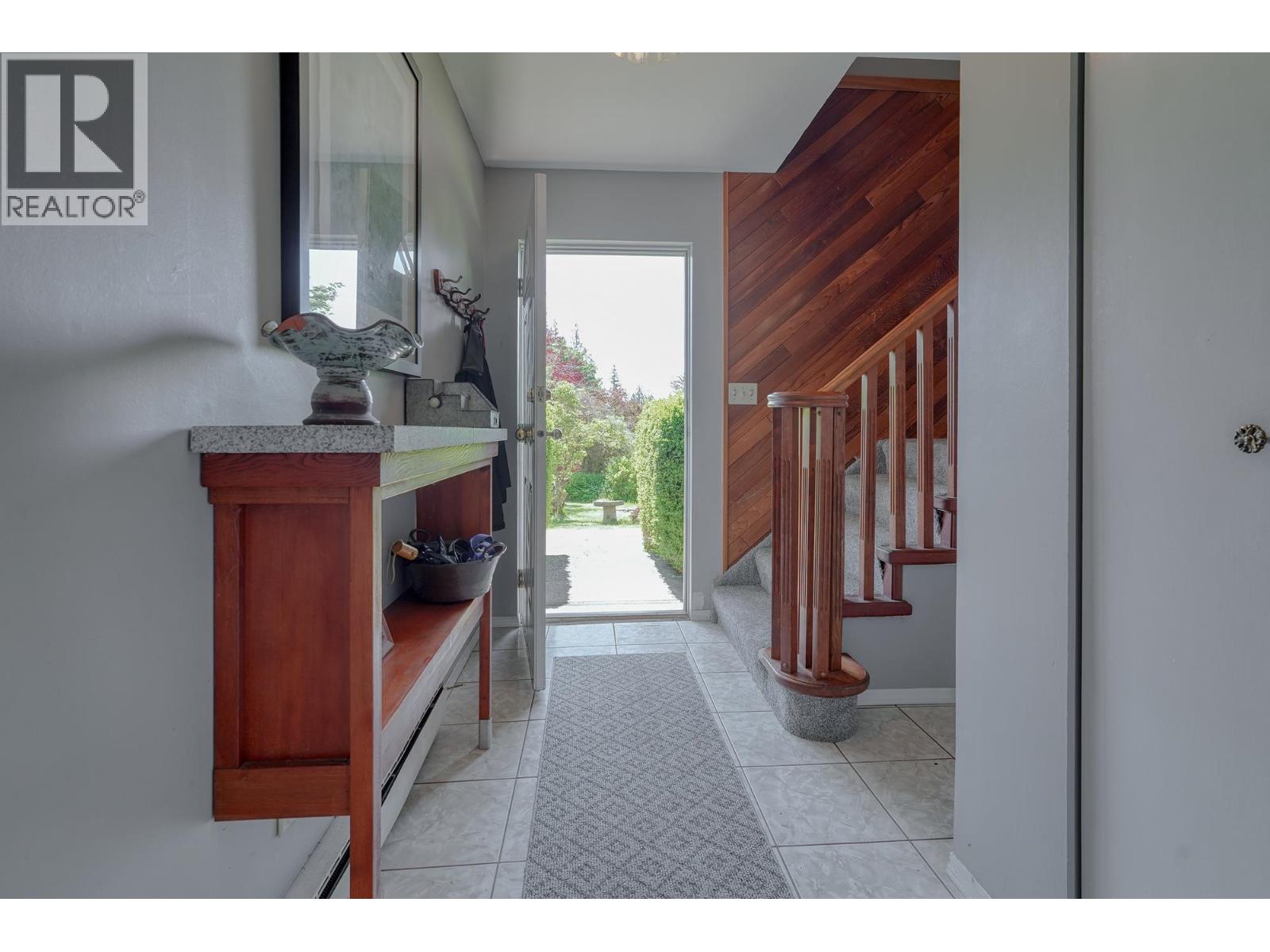 10022 Rolley Crescent, Maple Ridge, British Columbia  V2W 1J9 - Photo 16 - R3098857