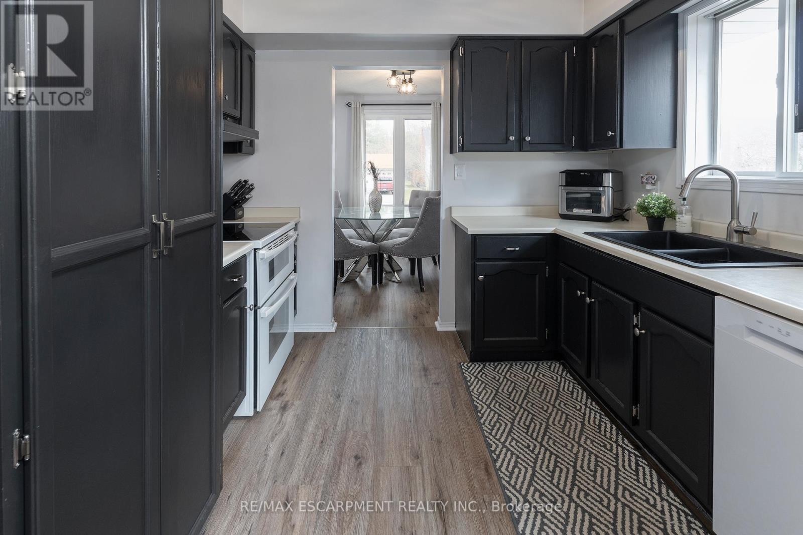 461 Belleair Boulevard, Fort Erie, Ontario  L0S 1N0 - Photo 8 - X12873742