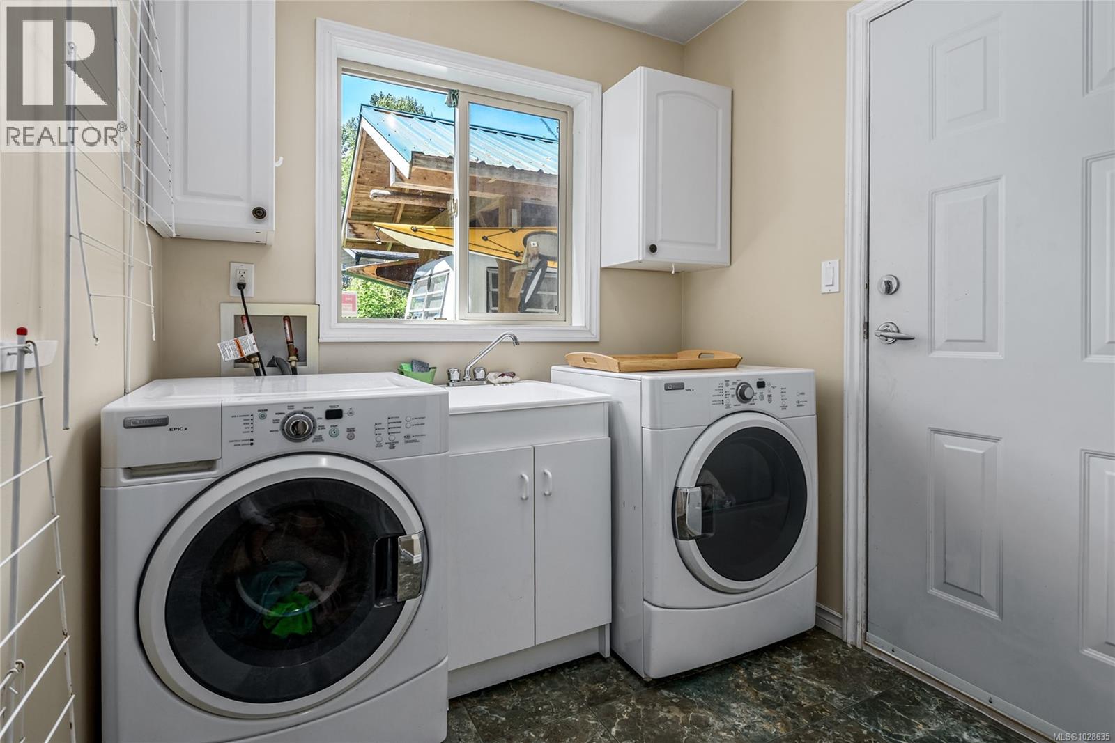 7478 Yake Rd, Fanny Bay, British Columbia  V0R 1W0 - Photo 20 - 1028635