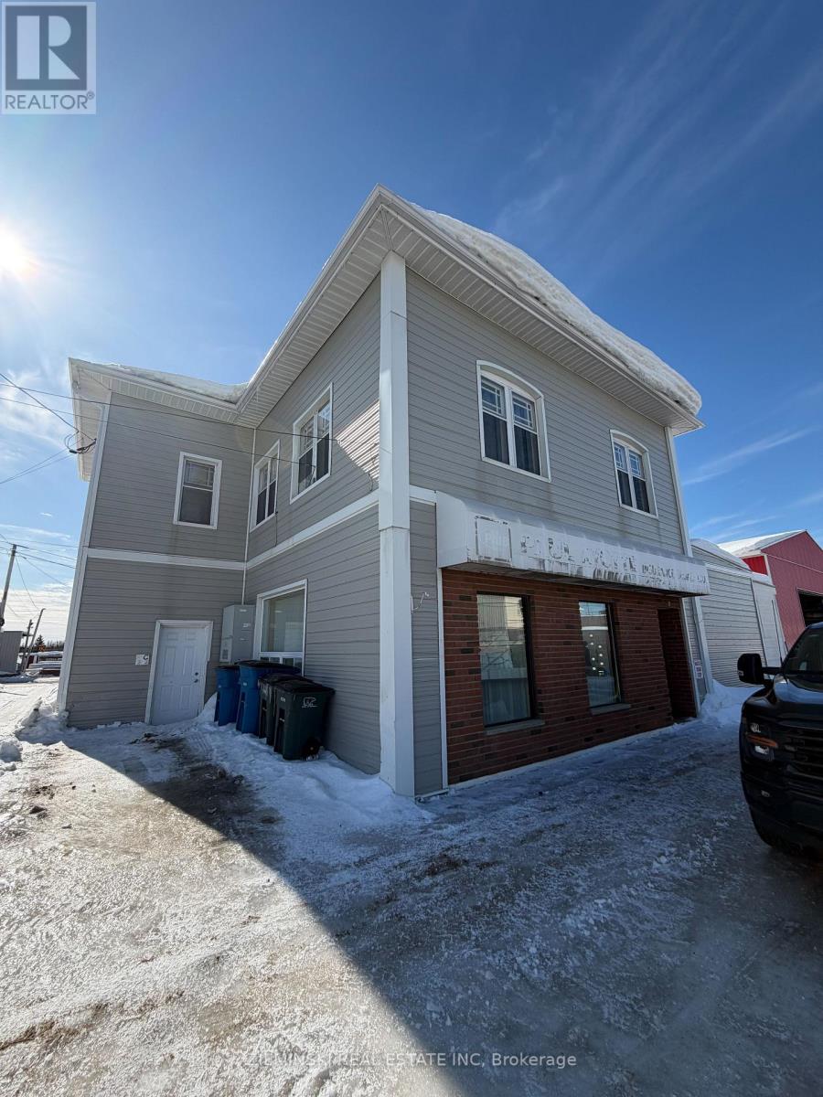 110-112 THIRD STREET W, Cochrane, Ontario