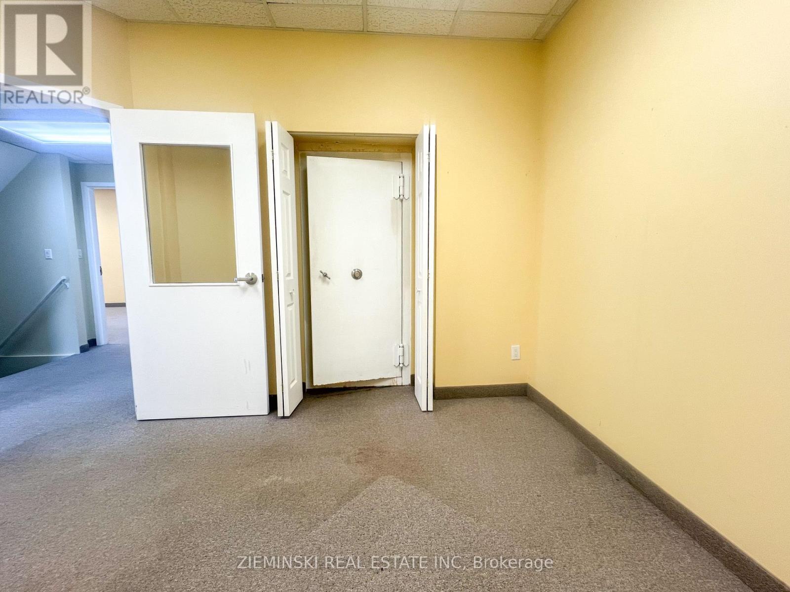 110-112 Third Street W, Cochrane, Ontario  P0L 1C0 - Photo 11 - T12873800